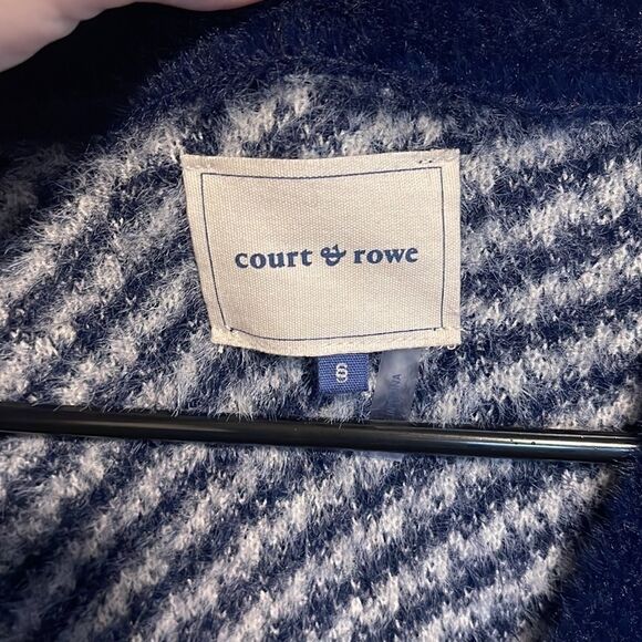 COURT & ROWE-Houndstooth Eyelash Knit Cardigan in Navy Size Small - Picture 3 of 8